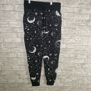 Women’s Black Celestial whimsigoth Jogger Pants juniors size medium